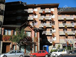 Hôtel MARCO POLO La Massana, accès direct par télécabimes aux pistes de ski de PAL (Domaine de Vallnord)